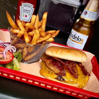 Bacon Cheeseburger with 1 Side