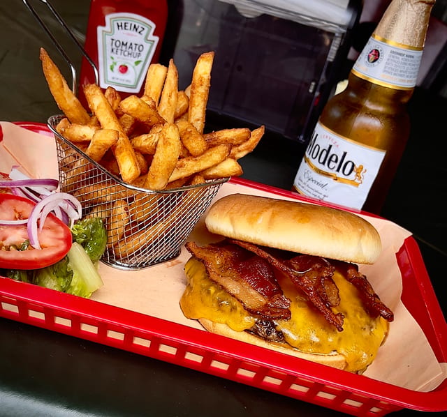 Bacon Cheeseburger.